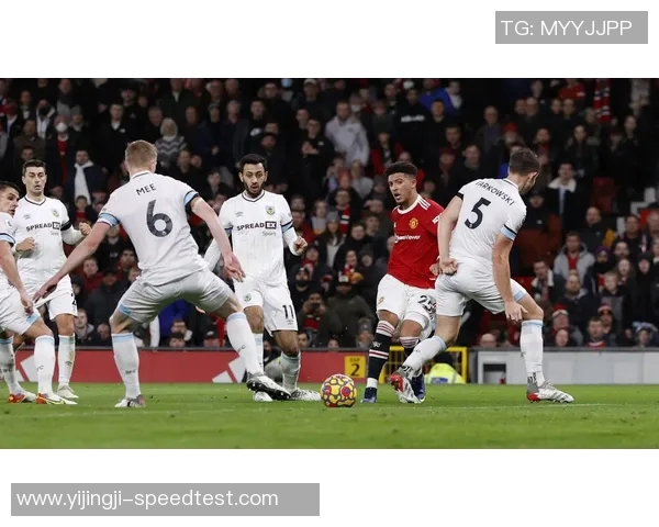曼联狂胜拜仁五球大捷乌龙球瞬间点燃全场激情