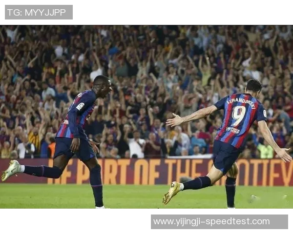 世界杯激战巴黎圣日耳曼险胜国米帽子戏法引发争议判罚全场沸腾 世界杯激战巴黎圣日耳曼险胜国米帽子戏法引发争议判罚全场沸腾