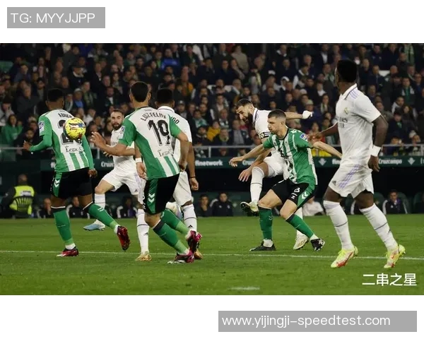 西甲激情四溢那不勒斯逆转波尔图精彩瞬间引发全场狂欢