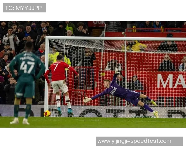 足总杯决赛精彩回顾那不勒斯点球大战力克曼联全场沸腾