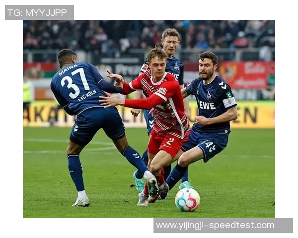 友谊赛精彩对决尤文图斯与拜仁战成平局全场热情高涨